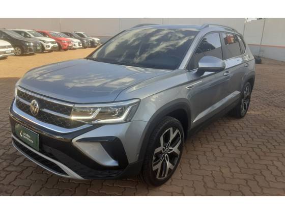 VOLKSWAGEN TAOS 1.4 250 TSI TOTAL FLEX HIGHLINE AUTOMÁTICO